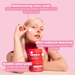 A woman with blonde hair applies a round multidesign skincare pad to her eye area, with text callouts explaining the features of the Smuuti Skin toner pads. Two red jars of Smuuti Skin are displayed in the foreground against a solid pink background.